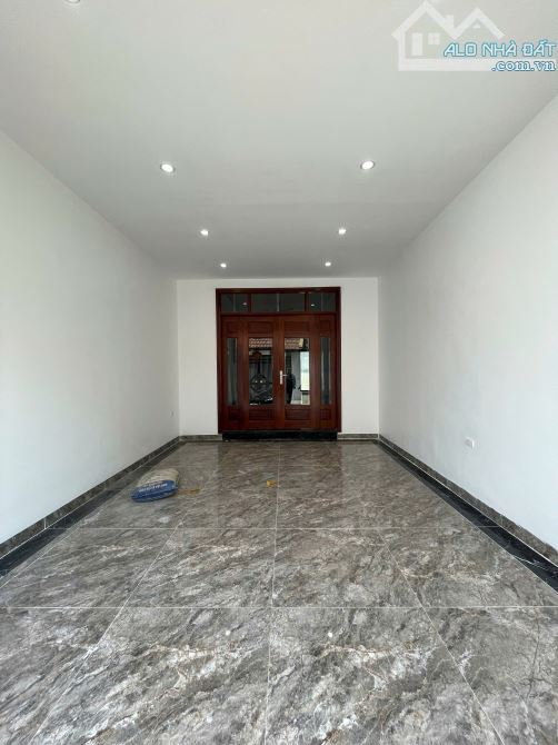 Siêu phẩm, nhà đẹp Hưng Đạo Quốc Oai,ô tô vào nhà, DT 70m2,4tầng. Giá 4.55 tỷ - 1