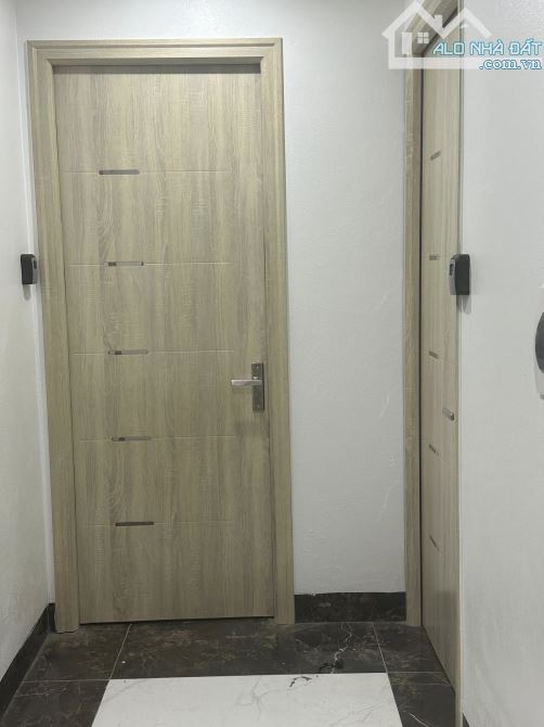 Xã Đàn, CCMN xây mới, Ngõ oto, 7 tầng TM 17 phòng, DT 95tr. 115m2, mt 4.5m. 31.5 tỷ - 1