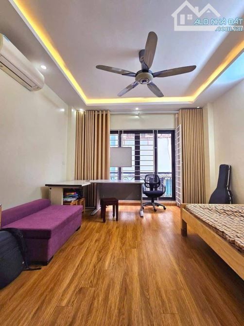 Bán nhà Võ Thị Sáu, Hai Bà Trưng 58m x 6Tầng,giá 17.8 tỷ. Thang Máy,20m ra ôtô và Hồ đẹp