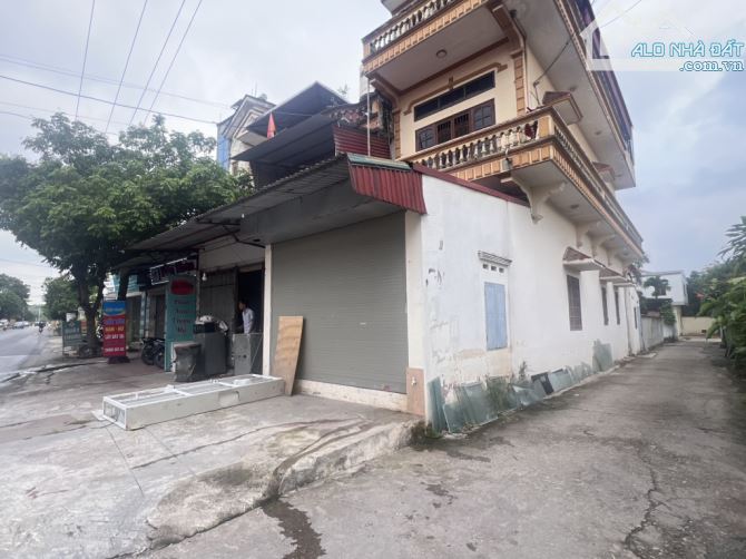 Bán đất tặng nhà 2 tầng mặt đường quốc lộ 131, 1 căn duy nhất, DT 110m2, Tài chính 8.x tỷ - 1
