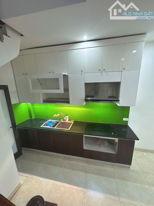 🏡 BÁN NHÀ MỚI 5 TẦNG – OTO ĐỖ CỬA – GẦN BIGC LONG BIÊN – GIÁ CHỈ HƠN 6 T.Ỷ  📍