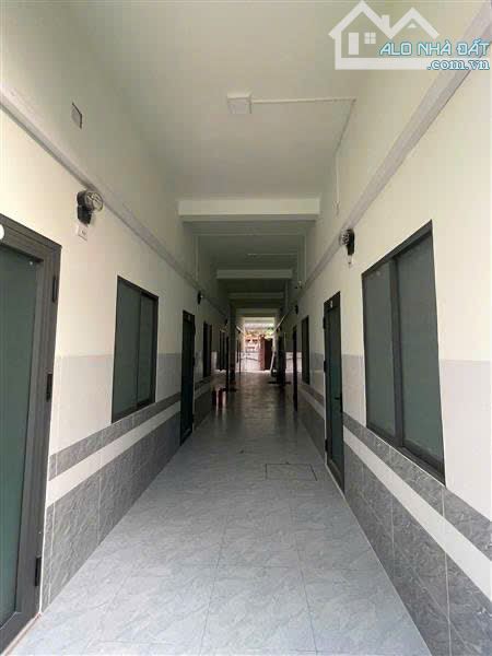 TÒA NHÀ CHDV TĂNG NHƠN PHÚ B - 979m2 - 3 TẦNG - 45 phòng - 1