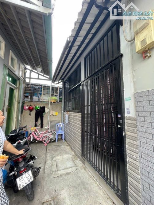 Bán Nhà Phố 4.3 x 15m Đường Nguyễn Thị Tần Quận 8 - 1