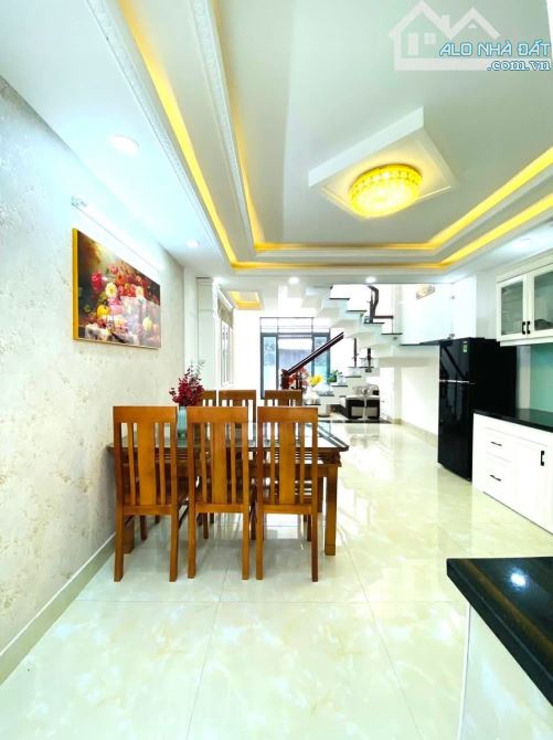 NHÀ PHỐ QUẬN 12: VỊ TRÍ VÀNG, NỘI THẤT CAO CẤP, GIÁ TỐT NHẤT KHU VỰC! - 13