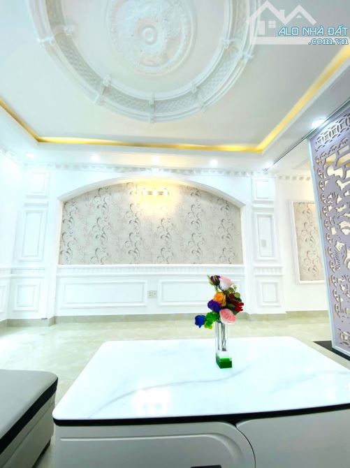 NHÀ PHỐ QUẬN 12: VỊ TRÍ VÀNG, NỘI THẤT CAO CẤP, GIÁ TỐT NHẤT KHU VỰC! - 14