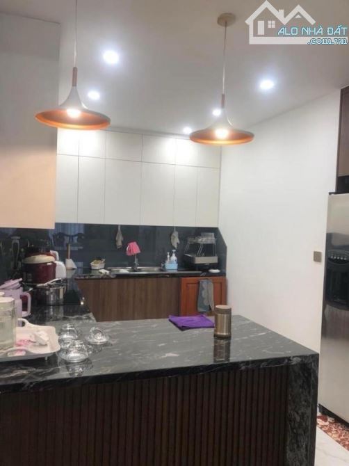 HOÀNG CẦU-100Mx5TẦNG THANG MÁY-LÔ GÓC-MT18M-NT SỊN-Ô TÔ -NHÀ ĐẸP XÂY MỚI-SỔ HOA HẬU-53TỶ - 15