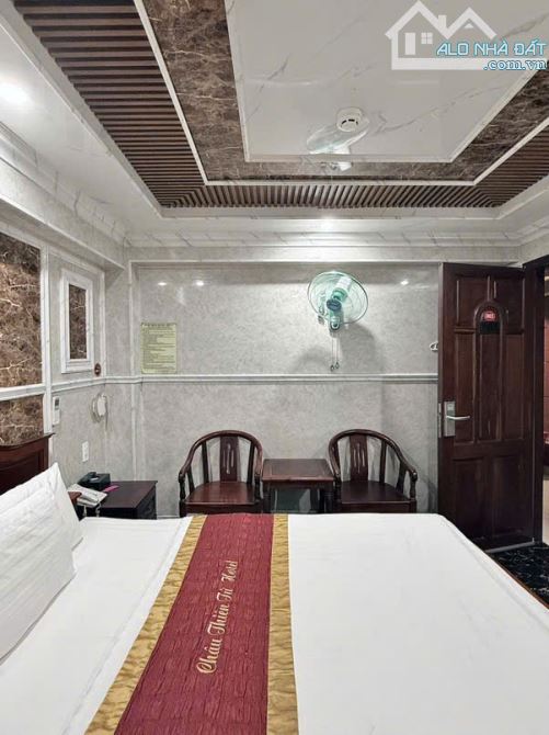 Cần bán gấp Khách sạn khu K300 Tân Bình, DT8,2X19M, DT 250tr/th chỉ 34 tỷ TL - 16