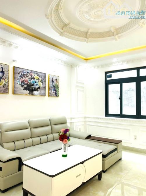NHÀ PHỐ QUẬN 12: VỊ TRÍ VÀNG, NỘI THẤT CAO CẤP, GIÁ TỐT NHẤT KHU VỰC! - 17