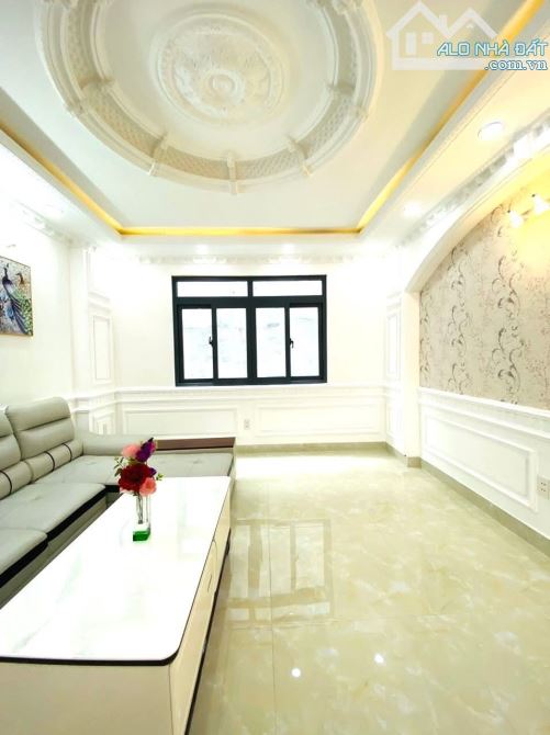 NHÀ PHỐ QUẬN 12: VỊ TRÍ VÀNG, NỘI THẤT CAO CẤP, GIÁ TỐT NHẤT KHU VỰC! - 18