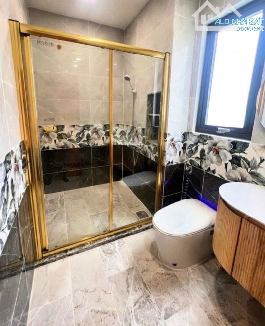 BÁN NHÀ HẺM VÕ VĂN KIỆT QUẬN 1. DT: 92M2, 4 TẦNG, 4PN. GIÁ: 16,7 TỶ. - 7
