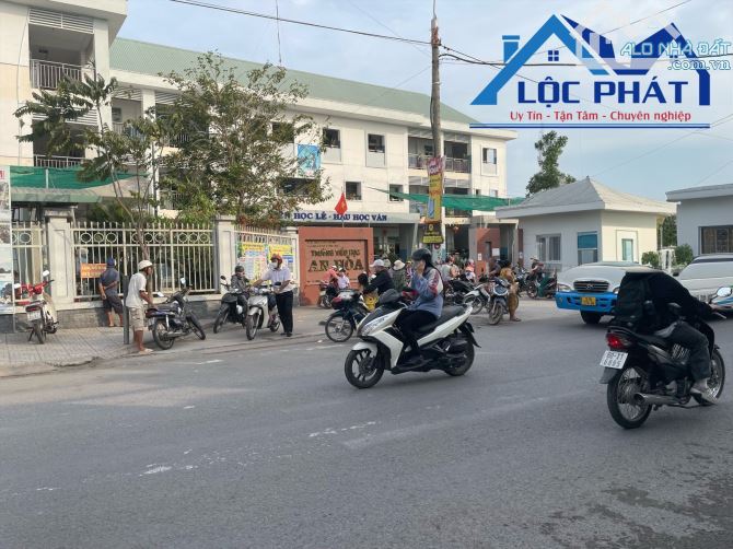 Bán đất 222m² thổ cư, có 3 căn nhà cấp 4, phường Long Hưng, Đồng Nai - giá tốt - 2