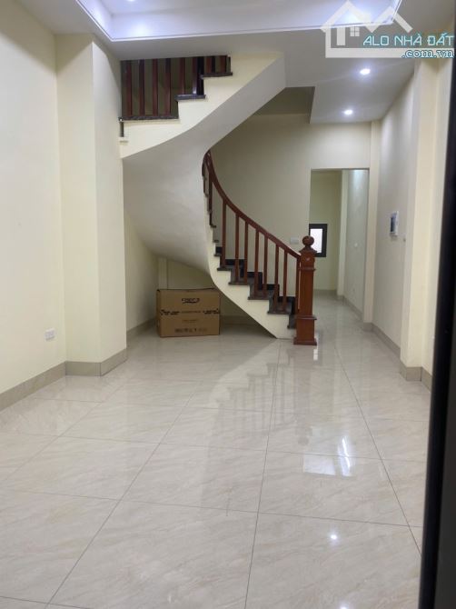 Bán nhà Đông Anh, 3 tầng mới tinh, gần công ty khoá Việt Tiệp, hơn 4 tỷ - 2