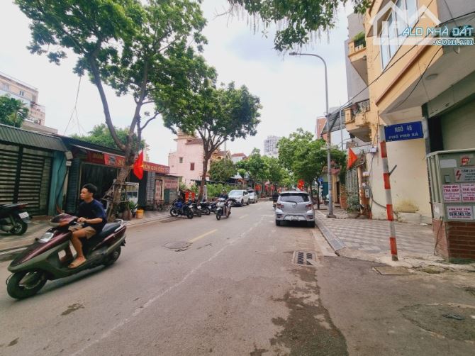 MẶT PHỐ PHÚ THƯỢNG – TÂY HỒ - 241 M2 – C4 – MẶT TIỀN 18 M – GIÁ 49.8 TỶ. - 2