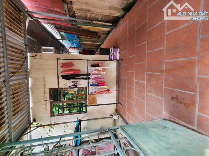 🏠 BÁN ĐẤT TẶNG NHÀ CẤP 4 - DƯƠNG XÁ - GIA LÂM GIÁ - NỞ HẬU - GIÁ 4.8TỶ - 2