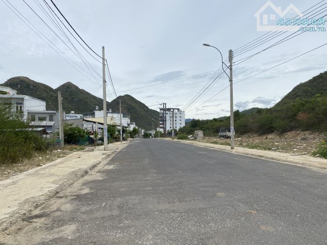 Bán đất tặng Nhà đường Triệu Quang Phục - Vĩnh Hoà - Nha Trang - 2