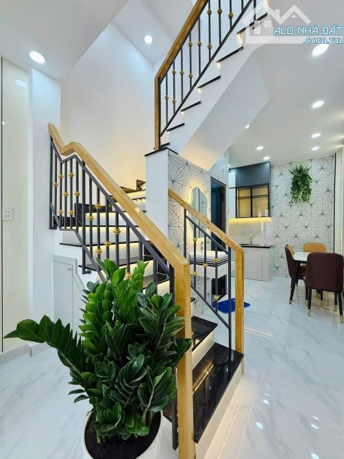 Bán nhà đẹp- ngay Quang Trung P8 GV-2 tầng 2 PN - 2
