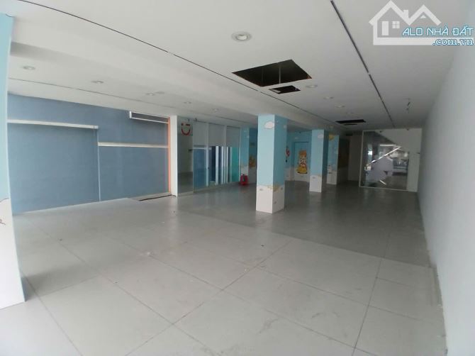 Cho thuê căn nhà 7 tầng, ngang 7.2m, mặt tiền Nguyễn Trãi, Quận 5, vị trí trắc địa giá tốt - 2