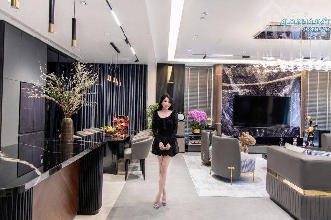 chị Lệ bán (Căn Góc Hoa Hậu) 3pn 130m2 Cầu Giấy Center Point, Nội Thất Malaisia, chỉ 10 tỷ - 2