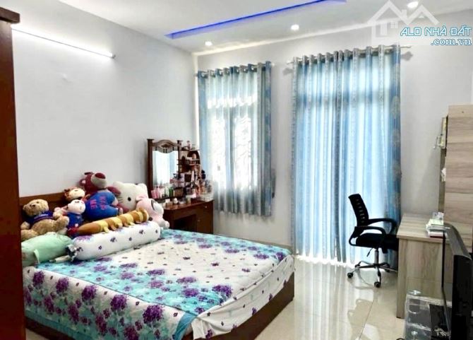 Quận 3, liền kề Trần Quang Diệu_Lê Văn Sỹ, 5 Tầng, 5Pn, 42m2, cho thuê 15tr/th, 7.95 Tỷ - 2