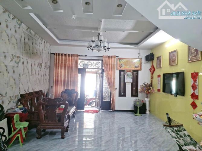 Bán nhà 4 tầng BTCT, 110m2 - Ngang 6m, xe hơi ngủ trong nhà. Nhỉnh 12 tỷ - 2
