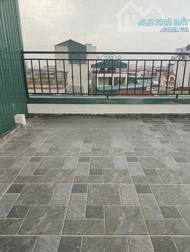 CHO THUÊ NHÀ PHÂN LÔ Ô TÔ VĂN CAO BA ĐÌNH. GIÁ 35 TRIỆU - 2