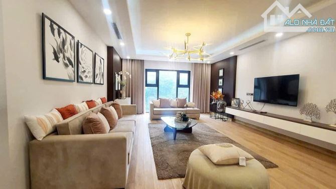 Chị Dung MB Bank bán căn 3pn 150m2 Discovery Complex, Nội Thất Hoàng Gia, chỉ 10 tỷ - 2