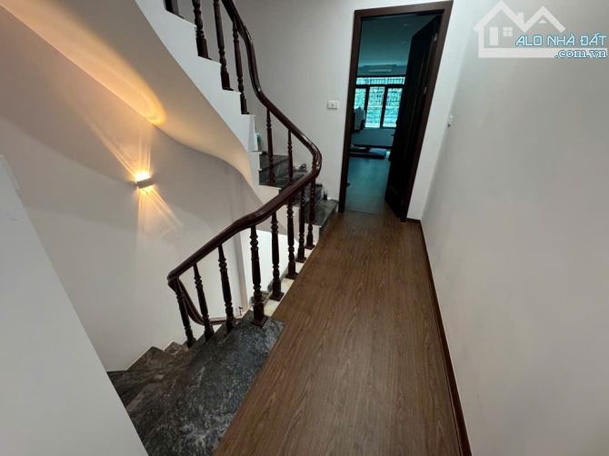 Bác em gửi bán nhà Định Công Thượng – DT 49m MT 3.1m 4 tầng Ô tô 29 chỗ đỗ cửa Chỉ 11,5 tỷ - 2