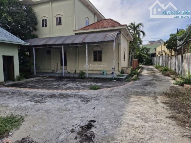 Biệt thự 1266m2 mặt tiền Nguyễn Văn Bứa, xã Xuân Thới Sơn, huyện Hóc Môn, giá 29 tỷ - 2