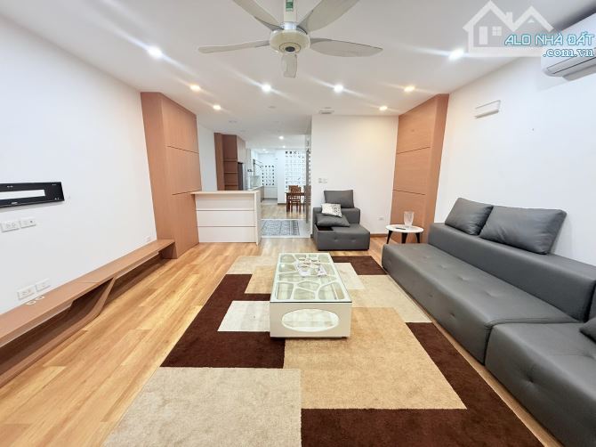SIÊU HIẾM PHỐ XUÂN LA TÂY HỒ 28 TỶ DT 90M MT 5M 6T Ô TÔ TRÁNH KINH DOANH VĂN PHÒNG - 2
