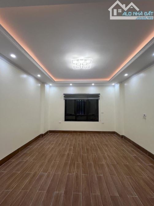 CẦU GIẤY 13TỶ 40M 6T MT 4.5 NHÀ MỚI KOONG LÔ GÓC THANG MÁY MẶT NGÕ THÔNG KINH DOANH - 2