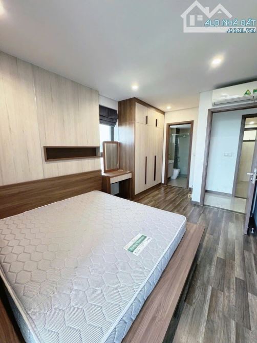 Satra Eximland,Phan Đăng Lưu,Phú Nhuận:101m2, 2p ngủ lớn,NTCC,18tr/th - 2