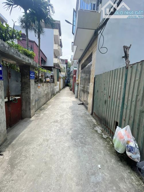 TT Trường  QLCB Khoa học Nông Nghiệp. DT: 58m, mT: 4.63m, đường thông, VF3 vao đất, 6.6 tỷ - 2