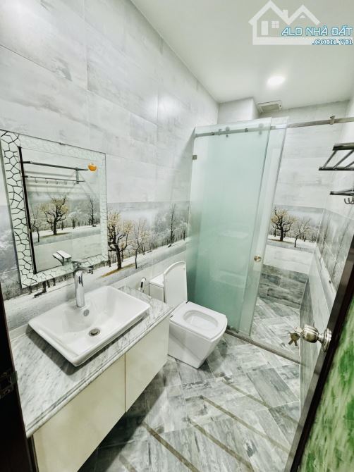 BÁN SIÊU BIỆT THỰ ĐẲNG CẤP, TÂN BÌNH – 341M² NGANG KHỦNG 20Mx33M – 15 PHÒNG. GẤP BÁN! - 2