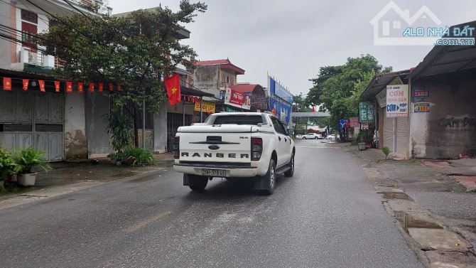 Bán đất tặng nhà 2 tầng mặt đường quốc lộ 131, 1 căn duy nhất, DT 110m2, Tài chính 8.x tỷ - 2
