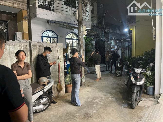 Bán nhà cấp 4 đ. Tân Mai, 54m2, mặt tiền rộng, gần oto - 2