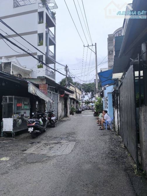 NHÀ DIỆN TÍCH KHỦNG, NGANG LỚN 8,5m. TOẠ LẠC TẠI QUANG TRUNG, GÒ VẤP. 190M2 ĐƯỜNG 6m. 18tỷ - 2