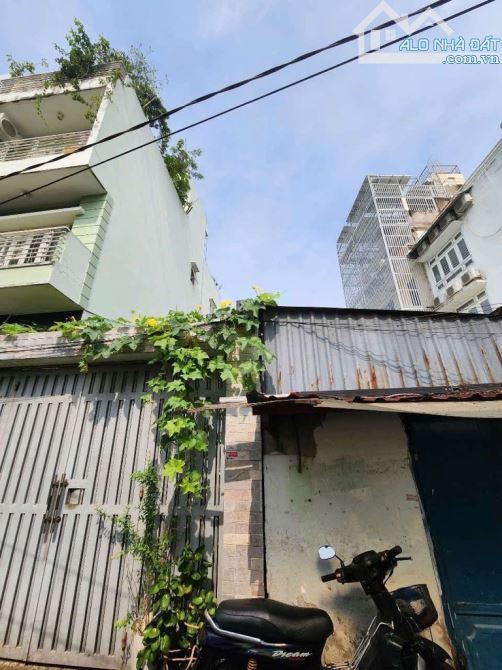 Bán nhà hẻm ô tô, Khu Him Lam Quận 7, 50m, sổ hồng riêng,dòng tiền sẵn, 3t9 - 2