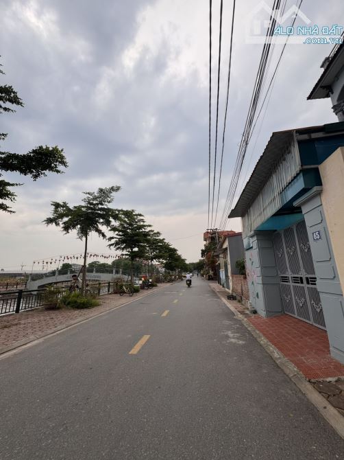 🔥 Hiếm! Lô Góc Đặng Xá Gia Lâm – Ô Tô Vào Tận Nhà – Chỉ 5.5 Tỷ Cho 55m² Đất Đẹp Như Mơ - 2