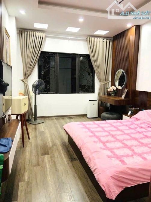 YÊN HÒA CẦU GIẤY - 42M2 - 5TẦNG - NHÀ ĐẸP Ở NGAY - 1 NHÀ RA PHỐ - 3