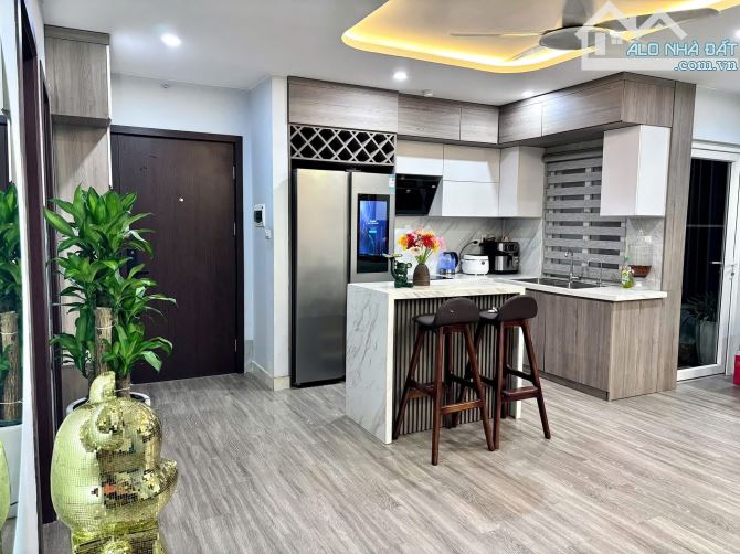 BÁN CĂN HỘ SOUTH TOWER 8 TRẦN THỦ ĐỘ, LÔ GÓC 3PN 3THOÁNG FULL NỘI THẤT XỊN 90M2 GIÁ 5.4 TỶ - 3