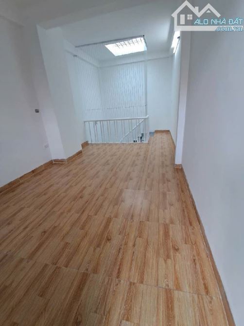 Bán nhà nguyễn chính 32m2 5 tầng còn mới – ô tô đỗ cổng - giá 7.1 tỷ - 3