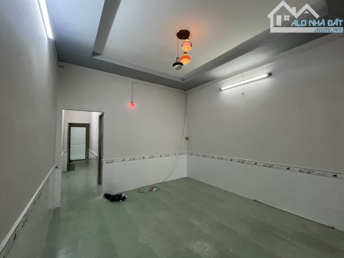 BÁN NHÀ RIÊNG THỚI AN 11 - NHÀ CẤP 4 - 2PN - 76M2 - CHỈ CÓ 3,69 TỶ - QUẬN 12 - 3