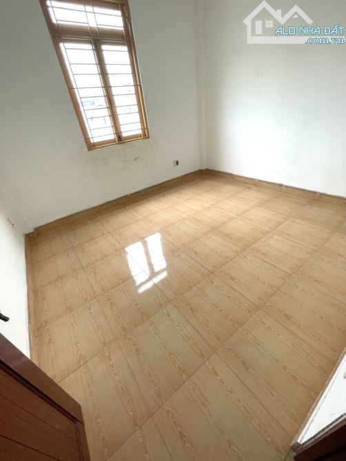 Nhà 2 Tầng hẻm 1/ đường THẠNH XUÂN 33, Quận 12 - Diện tích 64m2 (4x16), hẻm xe hơi 6m. - 3