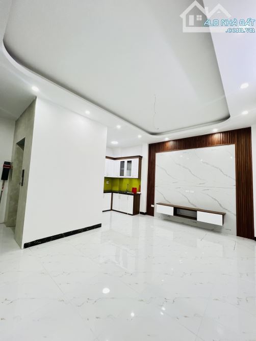TRƯƠNG ĐỊNH , 42M2 x5T THANG MÁY , GIÁ CỰC TỐT , GẦN PHỐ , MẶT TIỀN 4,6M , 8,5 TỶ - 3