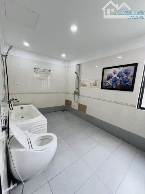 NHÀ DÂN XÂY - 2 THOÁNG - OTO ĐỖ CỬA - GARA OTO-NỘI THẤT SÀN GỖ XỊN XÒ - 3