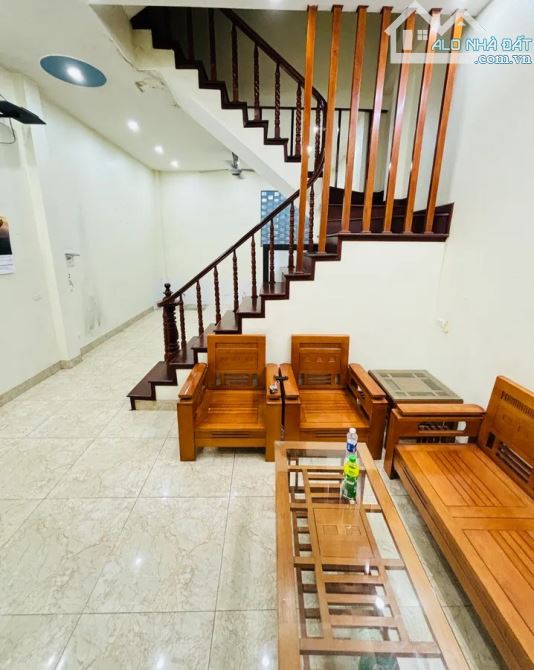 Nhà Ngọc Thụy Long Biên 38m 5 tầng mặt tiền rộng 4.7m chỉ hơn 7 tỷ gần ô tô - 3