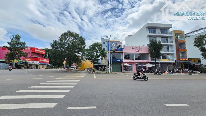20Tỷ TL🔥Bán nhà 1 Lầu_120m2, Mặt Tiền đường GS1_Sầm Uất, p.Đông Hòa, Tp.Dĩ An - 3