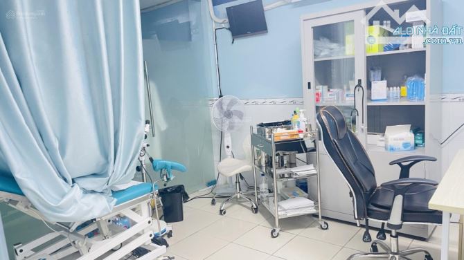 NHÀ MẶT TIỀN 10x31m THÔNG SỐ ĐẸP 2 TẦNG. VỊ TRÍ VÀNG KD ĐỈNH ĐẶNG THÚC VỊNH. SHR CHỈ - 3