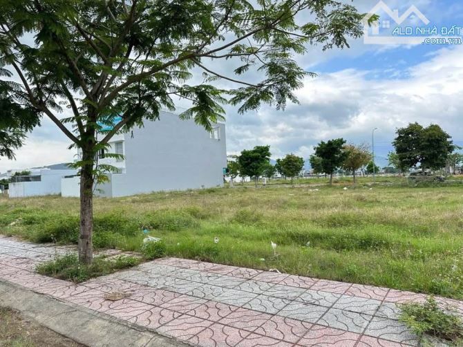 Rẻ nhất KĐT Nam Sông Cái - 133m2 ngang 6m giá chỉ hơn 13tr/m2. Đường nhựa 13m gần Sông - 3