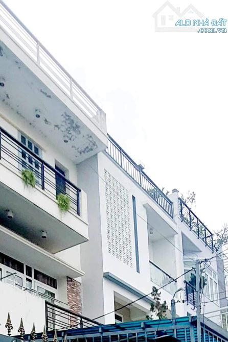 Thạnh Mỹ Lợi - Nhà trong hẻm  79m2 - 3tầng - chỉ 8tỷ 750triu - 3